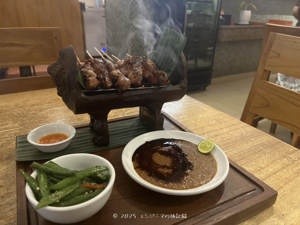 Yulia's Kitchenのサテ