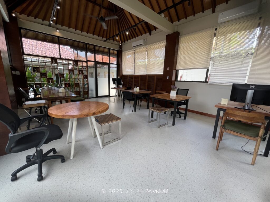 Biliq Seminyak Coworking Spaceの作業スペース