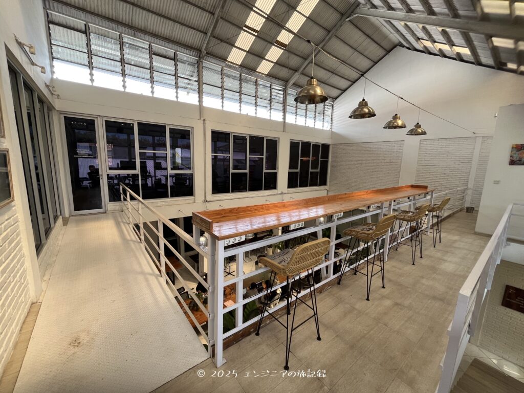 Tropical Nomad Coworking Spaceの2階