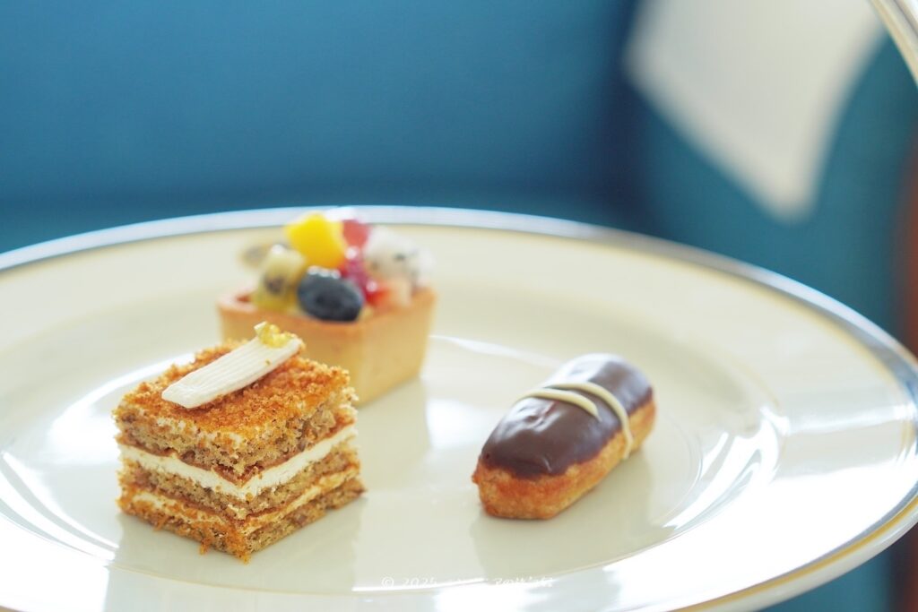 The Empire Bruneiのアフタヌーンティーのスタンド3段目の焼き菓子