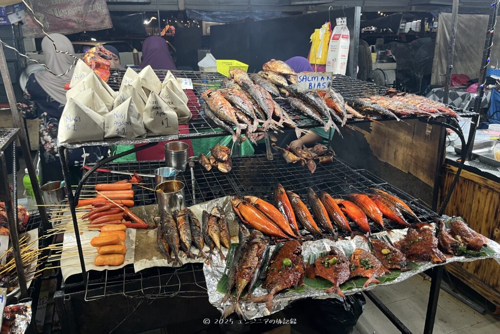 ブルネイのガドン・ナイトマーケットのローカル料理