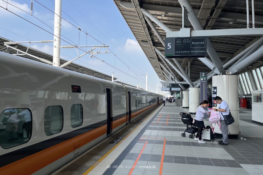 台南HSR駅の改札の様子