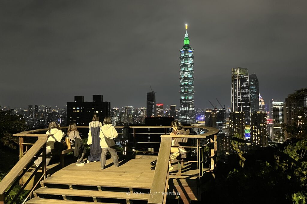台北の象山の展望デッキ