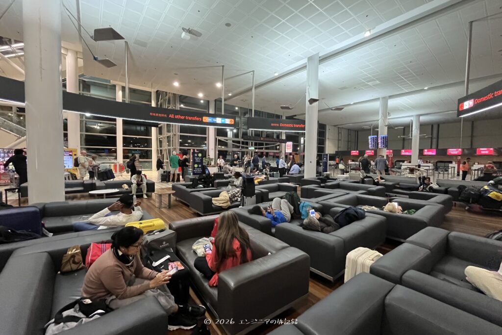 ブリスベン空港の国際線ターミナルの空港泊スポット