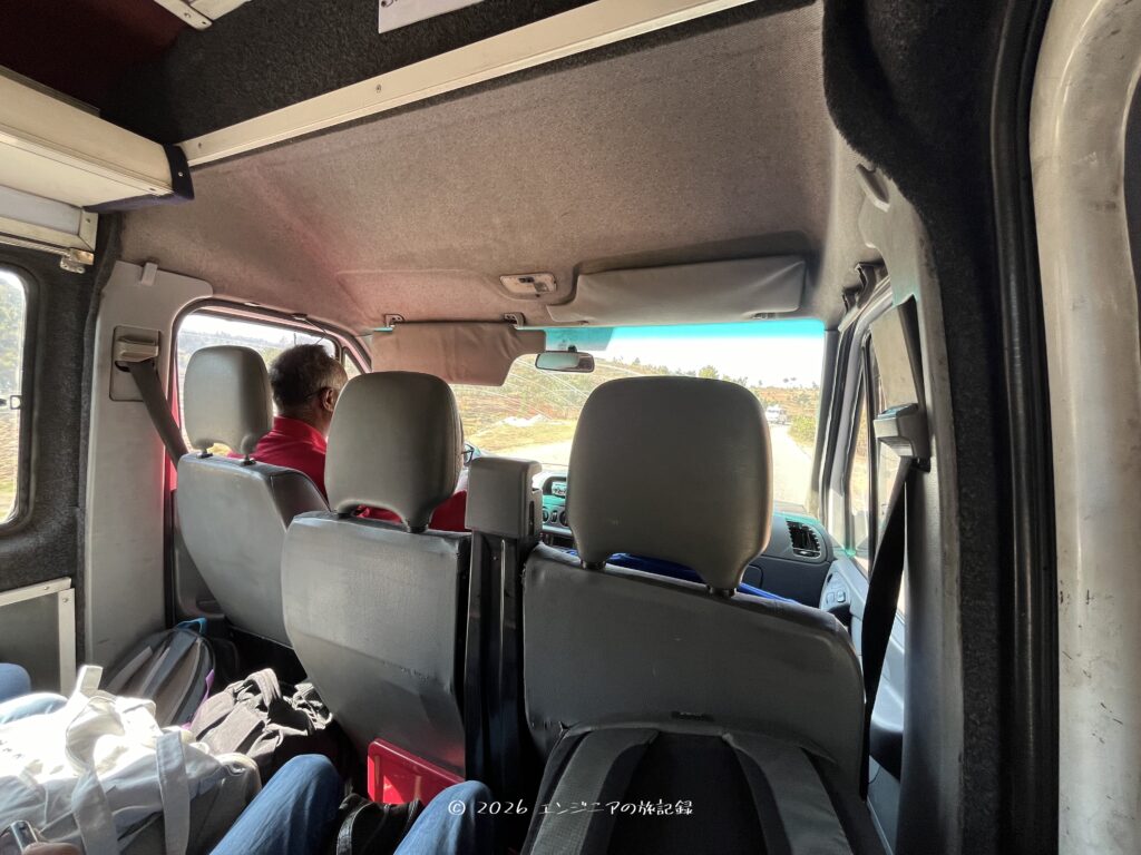 マダガスカルのcotisseの車内の様子