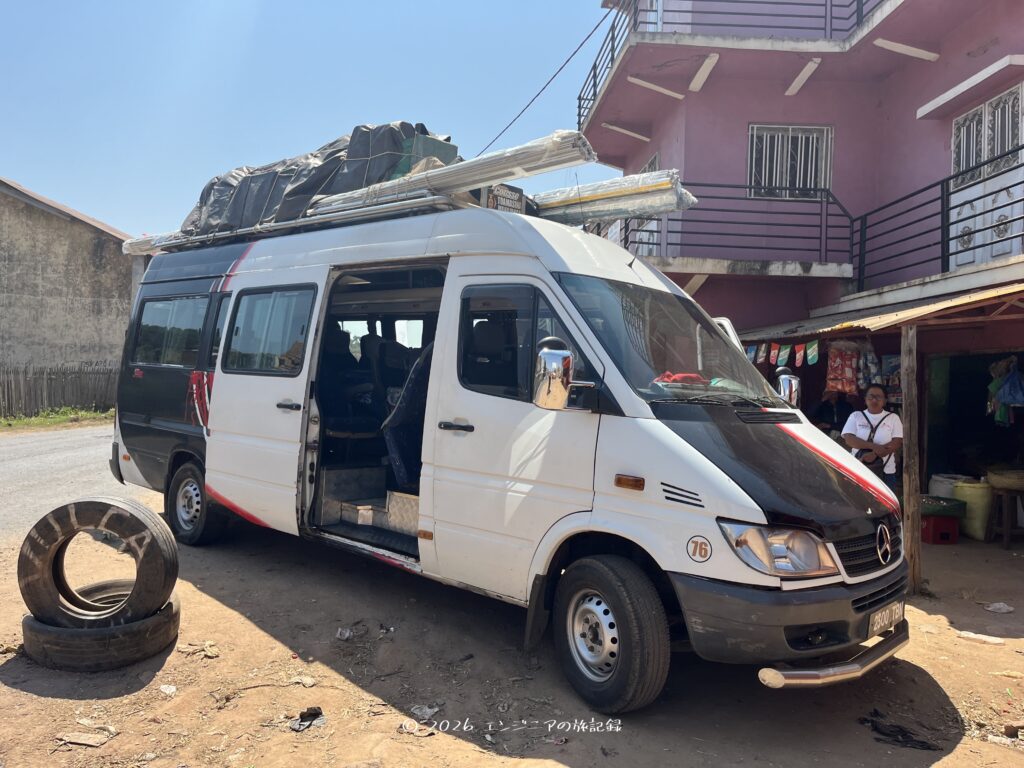 アンタナナリボからモロンダバへ行くバス