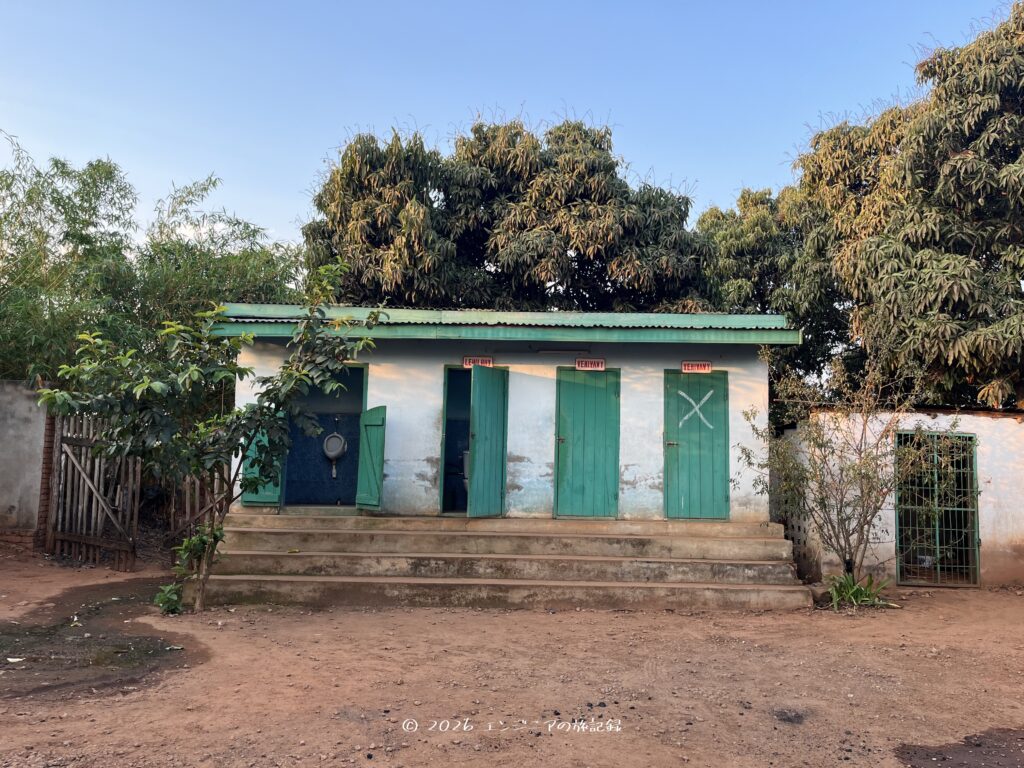 マダガスカルのcotisseでモロンダバへ行く途中に訪れたレストランのお手洗い