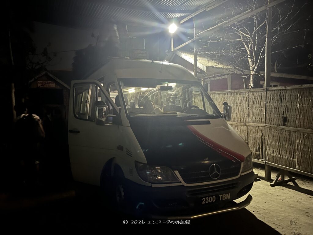 マダガスカルのモロンダバのcotisseバスターミナル