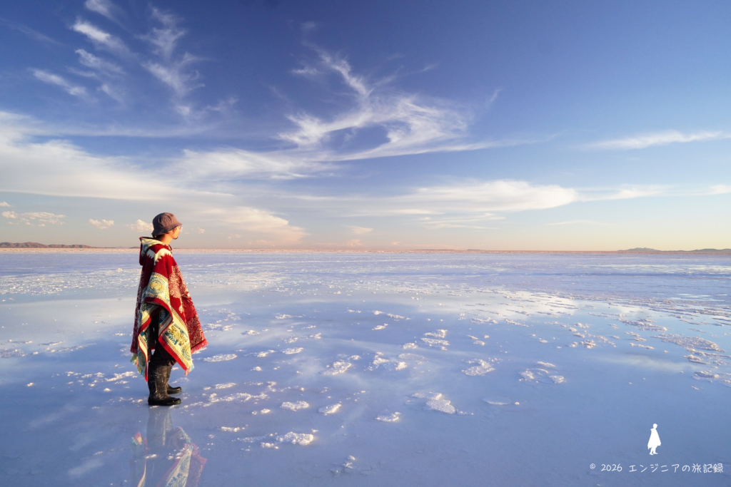 ウユニ塩湖観光での実際の服装。ポンチョとヒートテックで対応