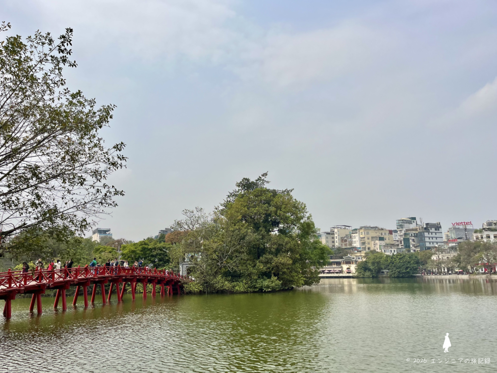 ハノイのホアンキエム湖の様子