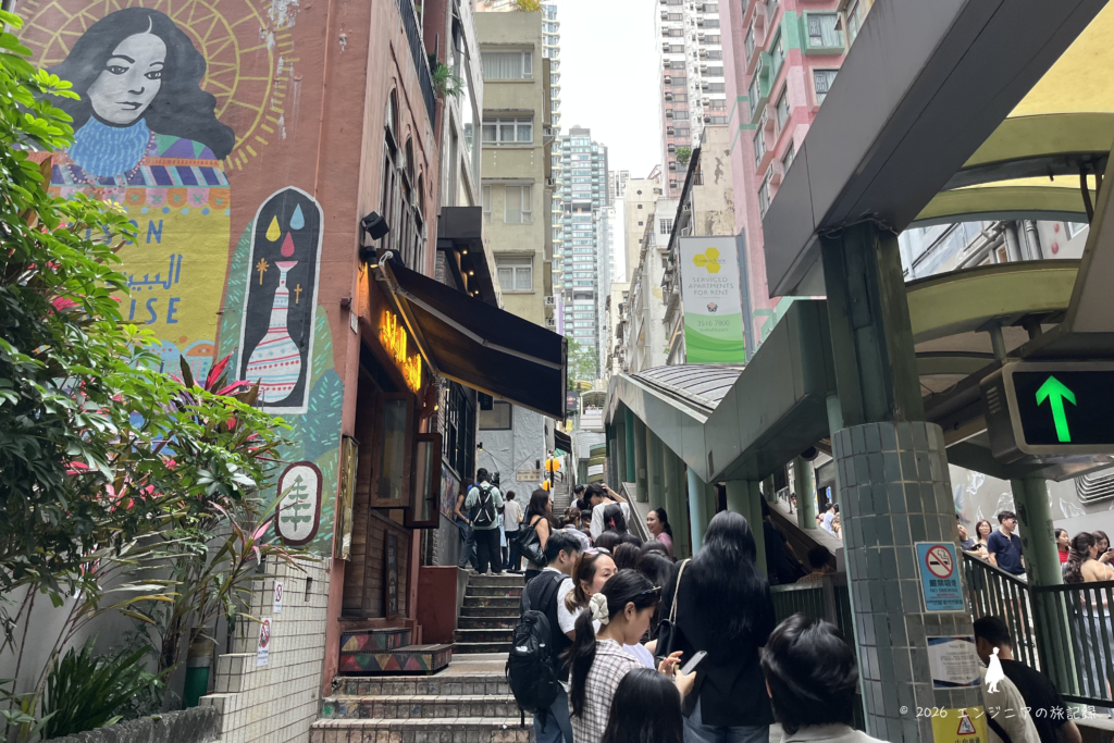 香港中環のミッドレベルズ・エスカレーター