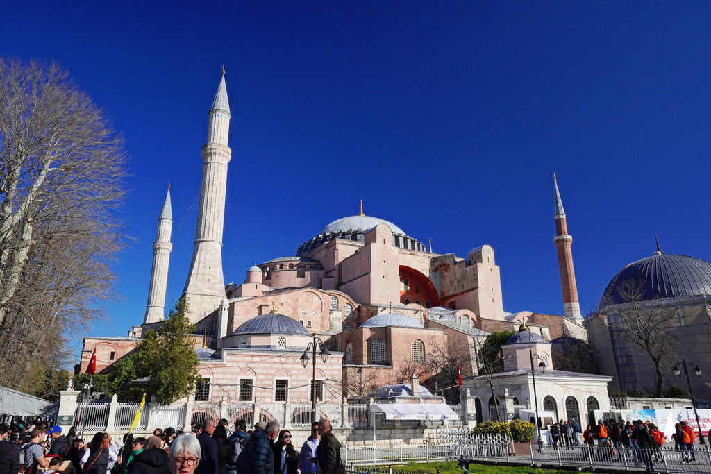 イスタンブール旧市街のアヤソフィア
